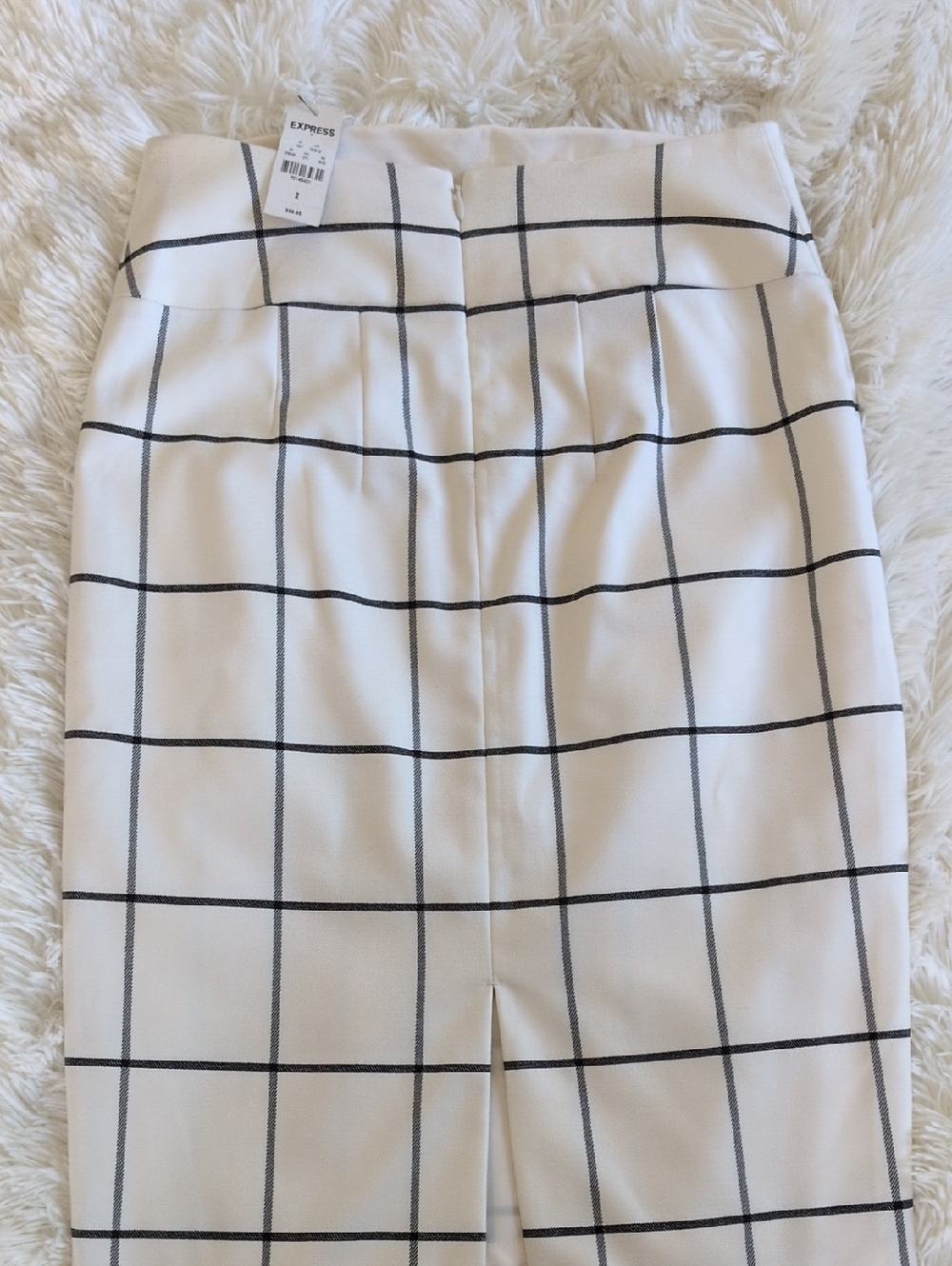 Express White Pencil Skirt with Black Windowpane Grid- NWT - Picture 3 of 5